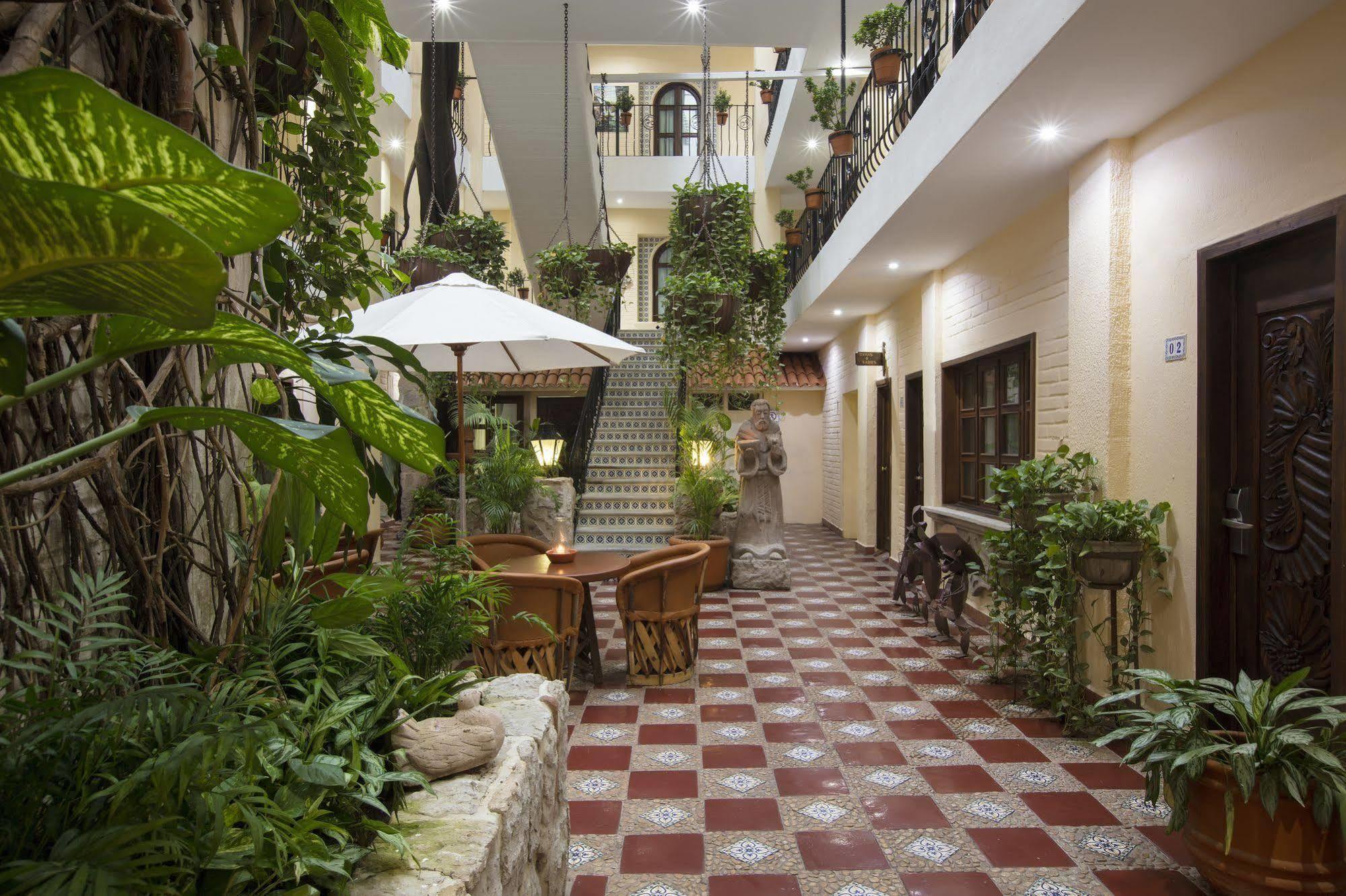 Casa Dona Susana (Adults Only) Пуерто-Вальярта Екстер'єр фото